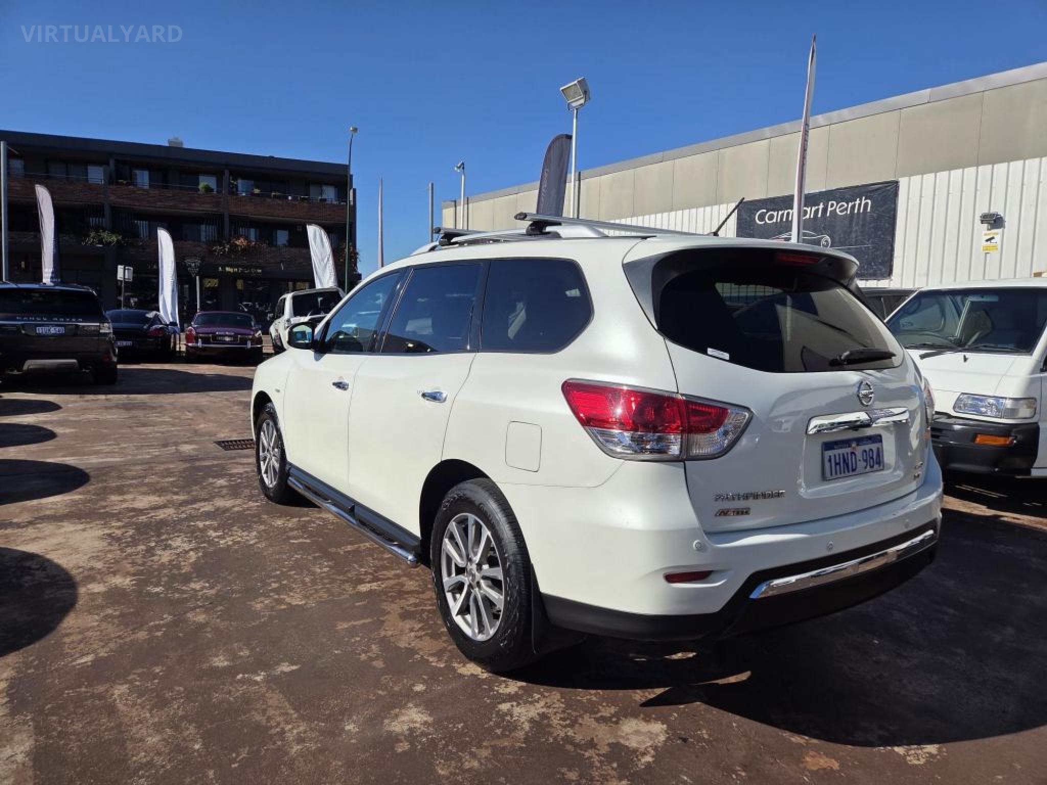 2015 Nissan Pathfinder — photo 6