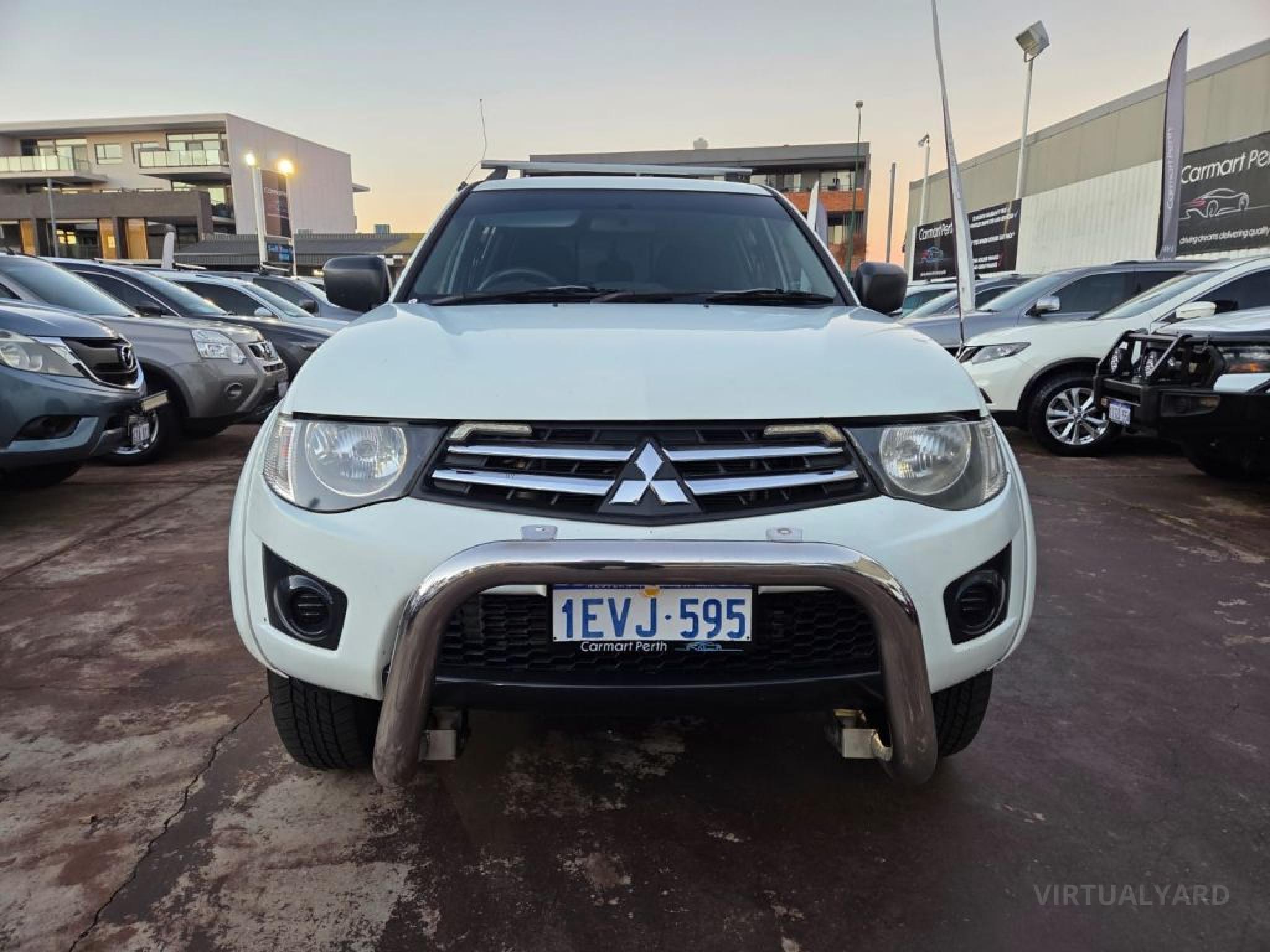 2015 Mitsubishi Triton — photo 2