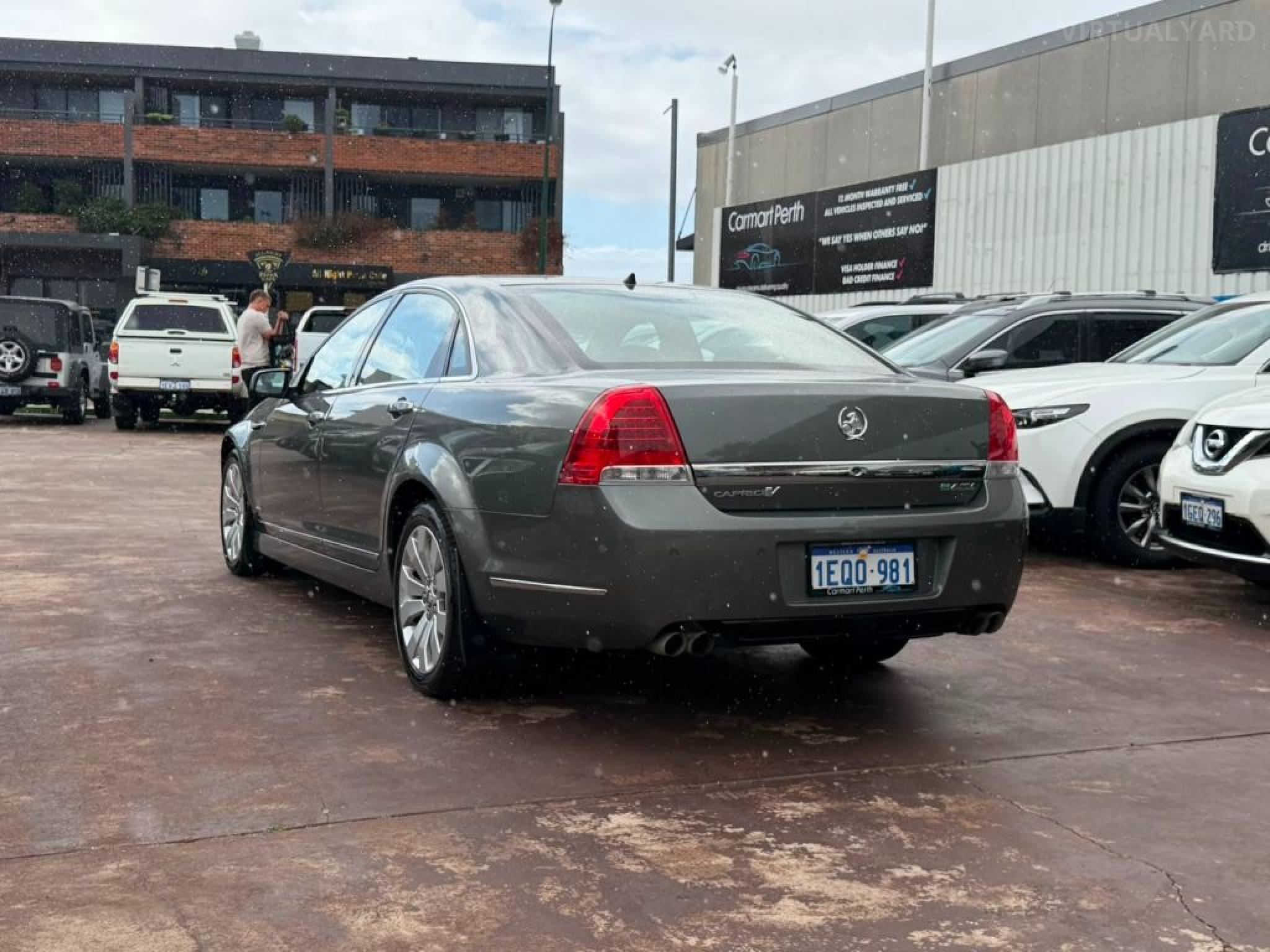 2010 Holden Caprice — photo 5