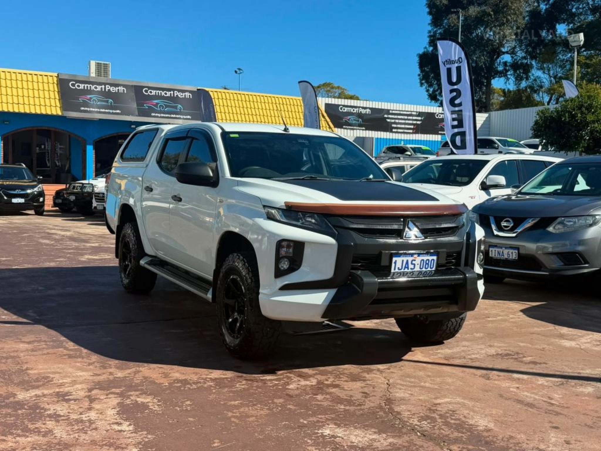 2019 Mitsubishi Triton — photo 1