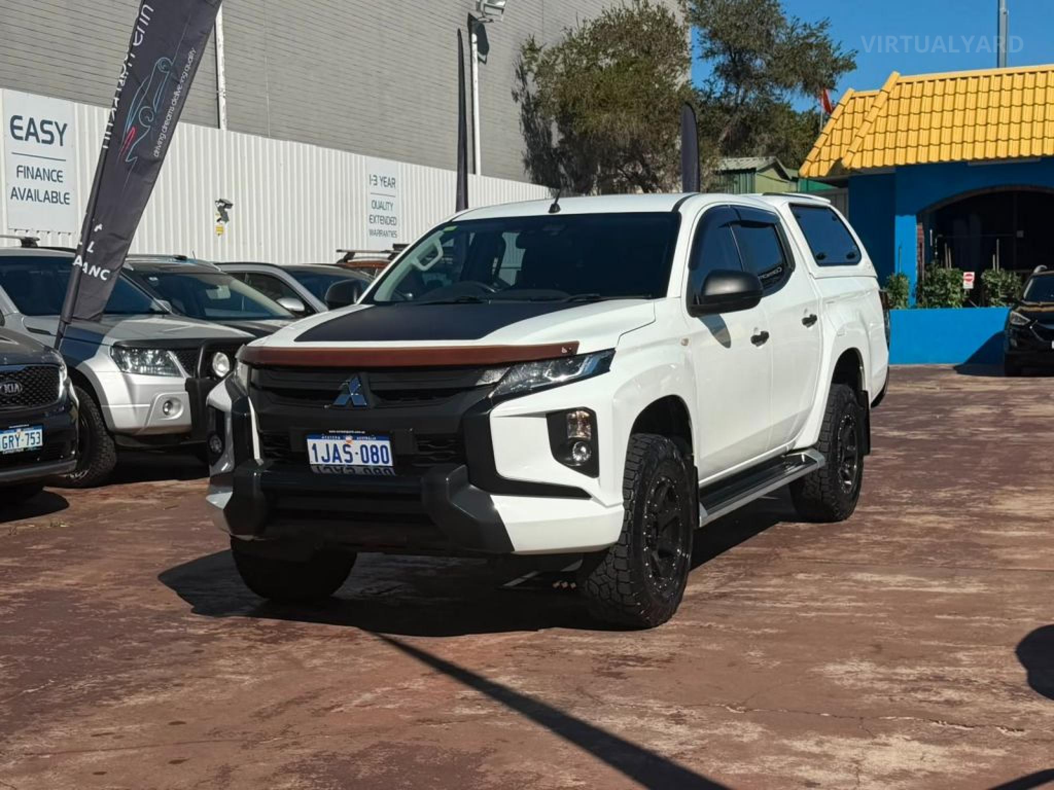 2019 Mitsubishi Triton — photo 2