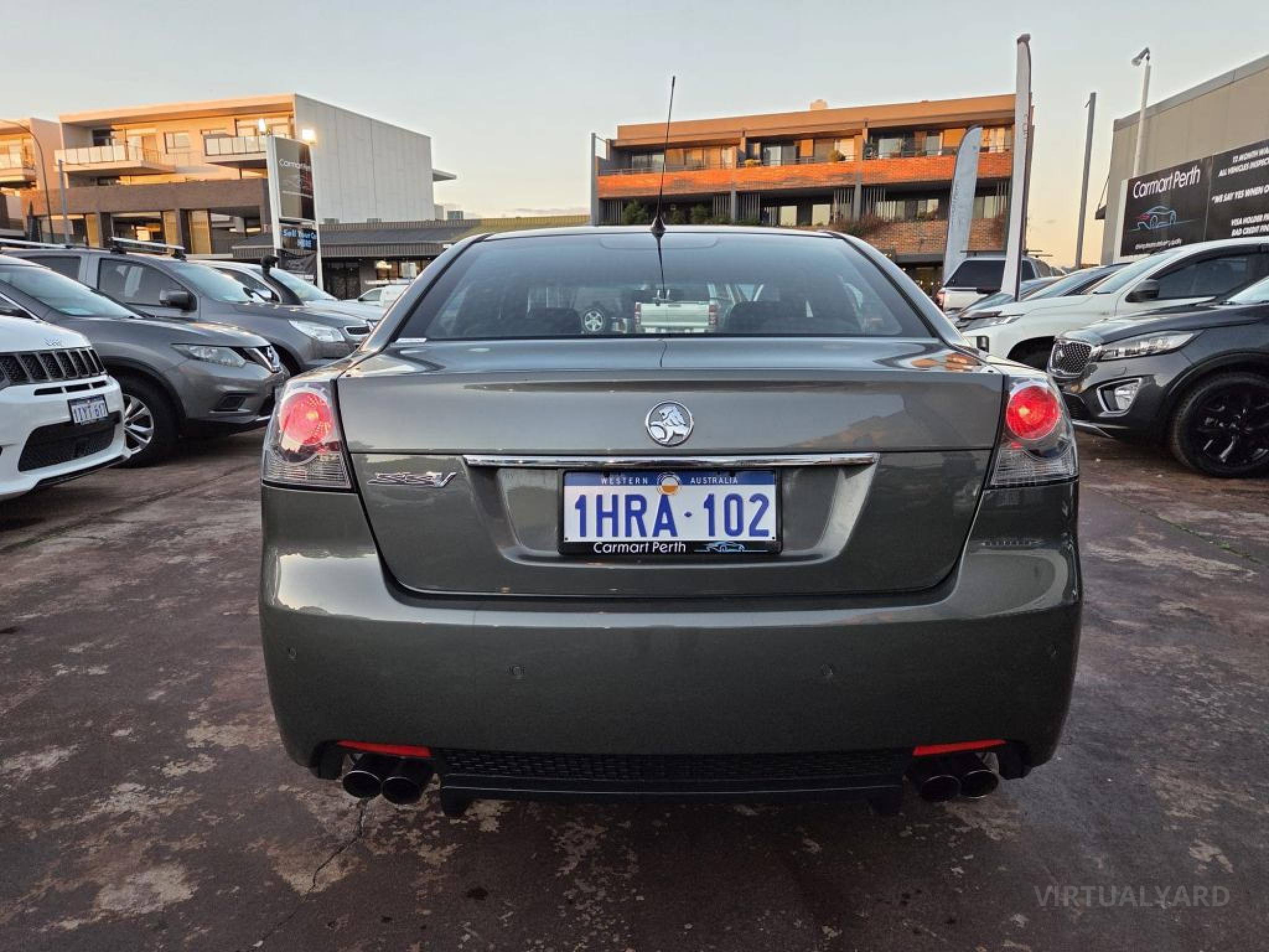 2010 Holden Commodore — photo 6