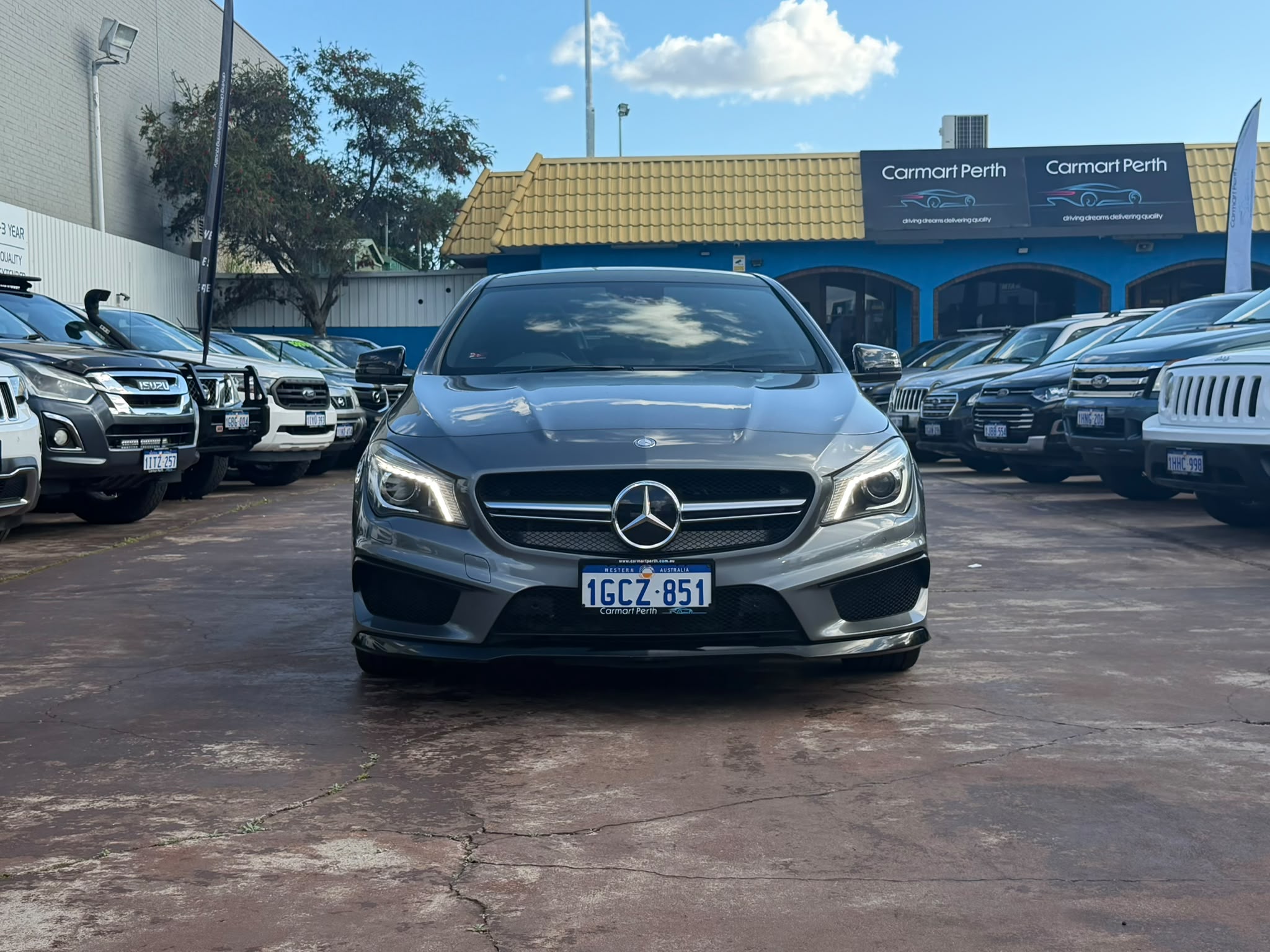 2014 Mercedes-Benz CLA — photo 2